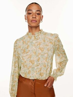 NWOT Aritzia Wilfred Alexis Chiffon Blouse - Snowmelt bl/Maplewood Size M